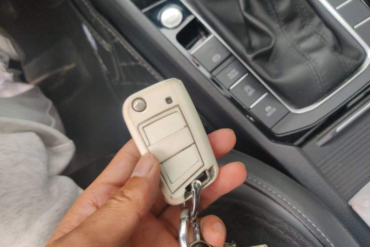 Used Volkswagen Sagitar 2021 200TSI DSG Comfort Connect Edition Vehicle Key