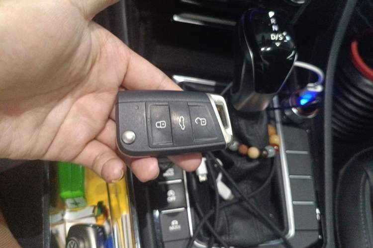Used Volkswagen Sagitar 2021 280TSI DSG Excellence Edition Vehicle Key