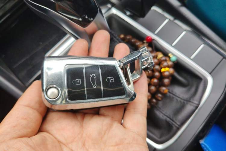 Used Volkswagen Sagitar 2021 280TSI DSG Excellence Edition Vehicle Key