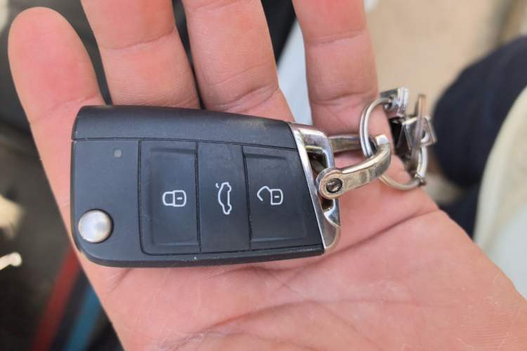 Used Volkswagen Sagitar  Vehicle Key
