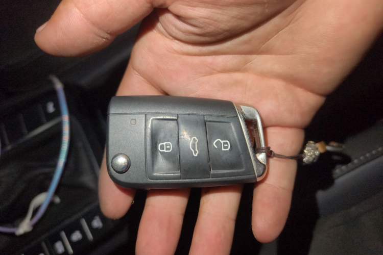 Used Volkswagen Sagitar 2021 280TSI DSG Excellence Edition Vehicle Key