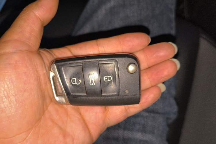 Used Volkswagen Sagitar 2021 200TSI DSG Excellence Edition Vehicle Key