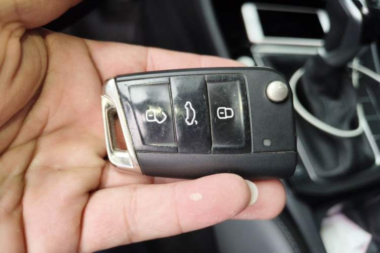 Used Volkswagen Sagitar 2021 280TSI DSG Excellence Edition Vehicle Key