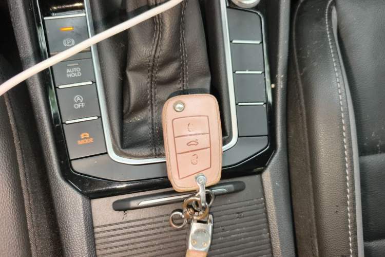 Used Volkswagen Sagitar 2021 280TSI DSG Comfort Connect Edition Vehicle Key