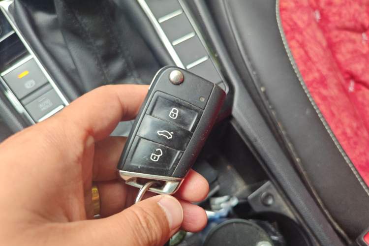 Used Volkswagen Sagitar 2021 200TSI DSG Comfort Connect Edition Vehicle Key