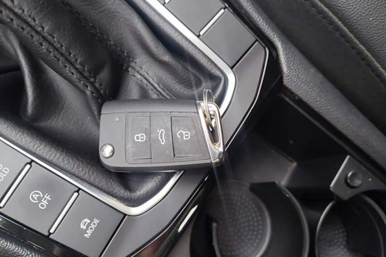 Used Volkswagen Sagitar 2021 280TSI DSG Comfort Connect Edition Vehicle Key