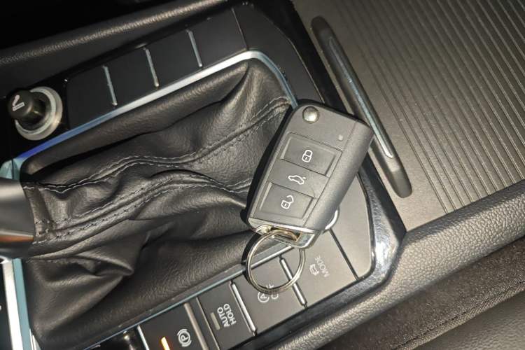 Used Volkswagen Sagitar 2021 280TSI DSG Comfort Connect Edition Vehicle Key