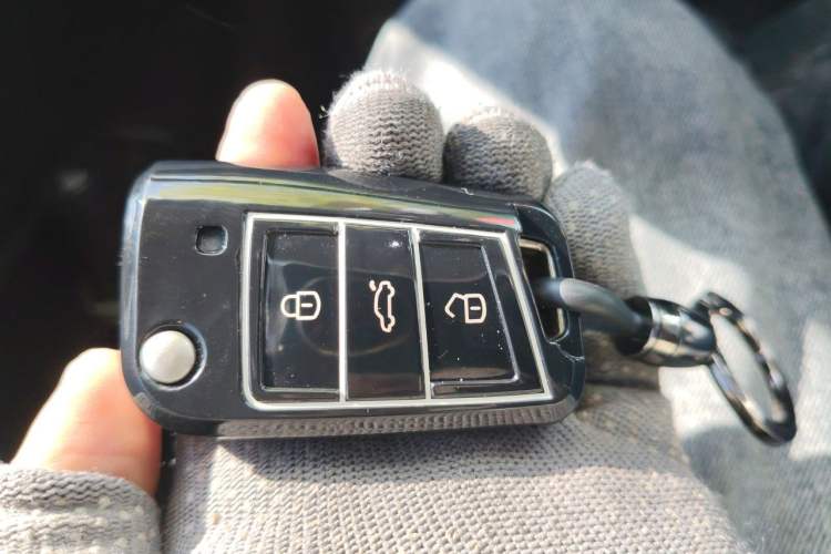 Used Volkswagen Sagitar 2021 280TSI DSG Excellence Edition Vehicle Key