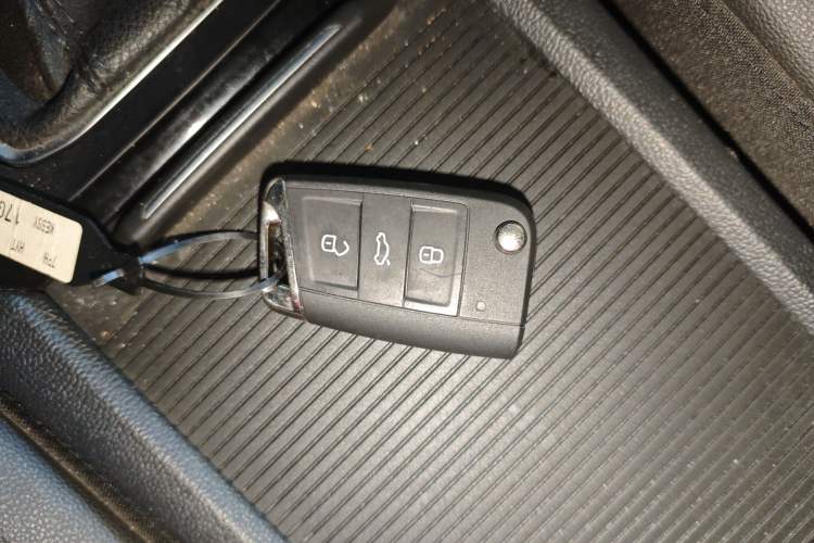 Used Volkswagen Sagitar 2021 280TSI DSG Excellence Edition Vehicle Key