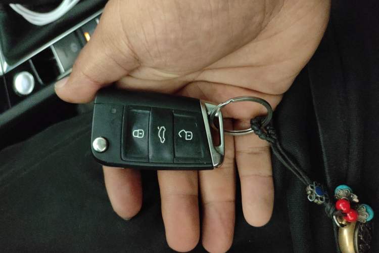 Used Volkswagen Sagitar 2021 280TSI DSG Excellence Edition Vehicle Key