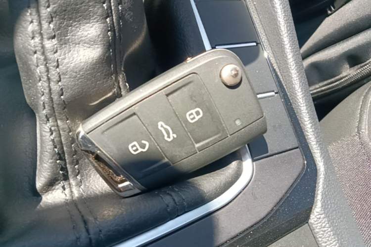Used Volkswagen Sagitar 2021 280TSI DSG Comfort Connect Edition Vehicle Key