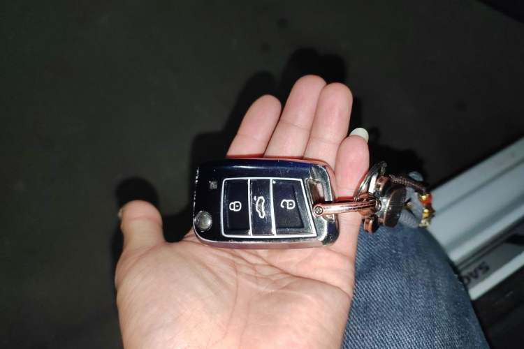 Used Volkswagen Sagitar 2021 280TSI DSG Luxury Smart Connectivity Edition Vehicle Key