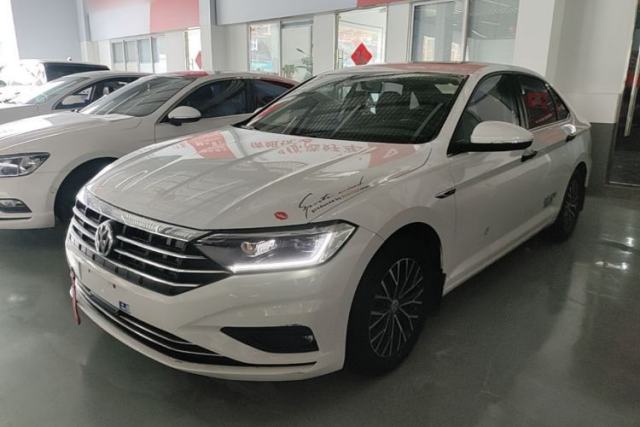 Ojetý Volkswagen Sagitar 2021 280TSI DSG Comfort Connect Edition