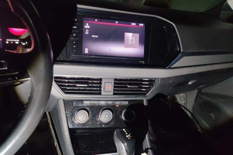 Used Volkswagen Sagitar 2021 280TSI DSG 30th Anniversary Edition Audio And AC Panel