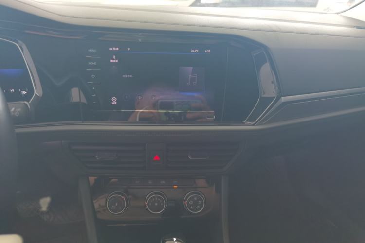 Used Volkswagen Sagitar 2021 280TSI DSG Excellence Edition Audio And AC Panel