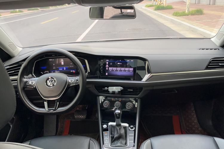 Used Volkswagen Sagitar 2021 280TSI DSG Comfort Connect Edition Center Console