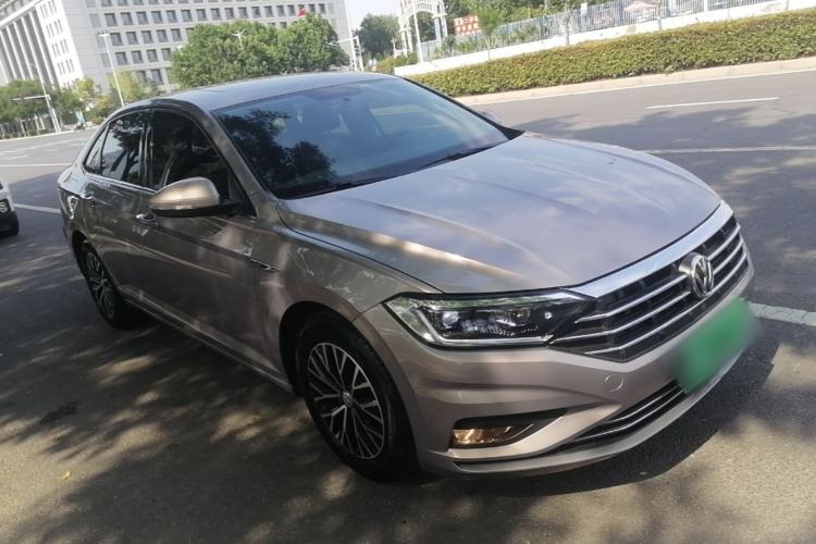 Used Volkswagen Sagitar 2021 280TSI DSG Comfort Connect Edition Front Right 45 Deg