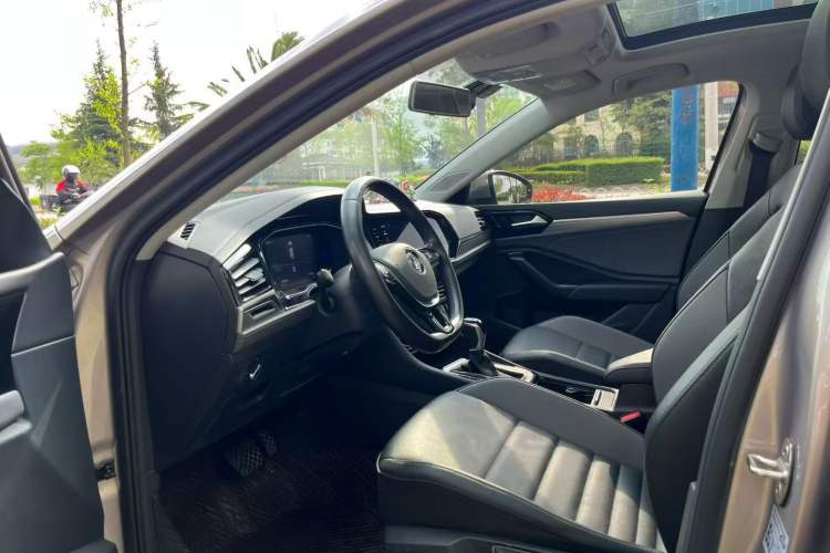 Used Volkswagen Sagitar 2021 280TSI DSG Excellence Edition Interior 2