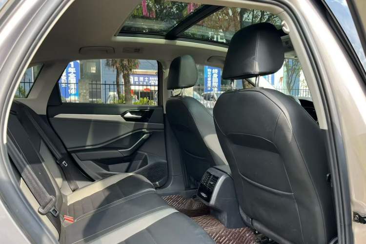 Used Volkswagen Sagitar 2021 280TSI DSG Excellence Edition Interior 3