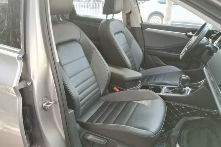 Used Volkswagen Sagitar 2021 200TSI DSG Comfort Connect Edition Right Front Seat