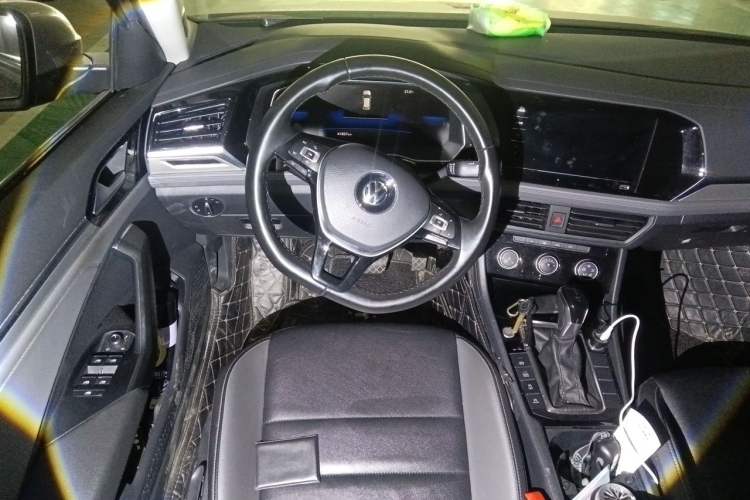 Used Volkswagen Sagitar 2021 280TSI DSG Comfort Connect Edition Steering Wheel