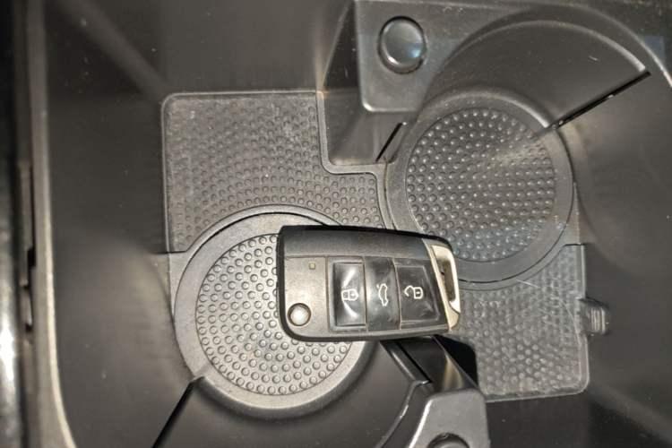 Used Volkswagen Sagitar 2021 280TSI DSG Comfort Connect Edition Vehicle Key