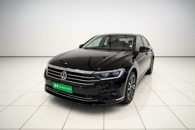 Ojetý Volkswagen Sagitar 2022 280TSI DSG Flyover Edition