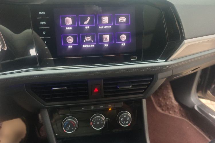 Used Volkswagen Sagitar 2022 280TSI DSG Excellence Edition Audio And AC Panel