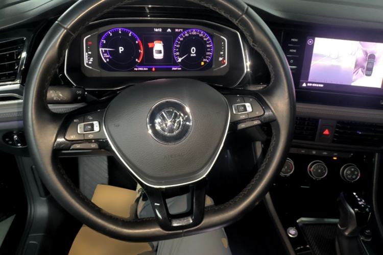 Used Volkswagen Sagitar 2022 280TSI DSG Flyover Edition Center Console