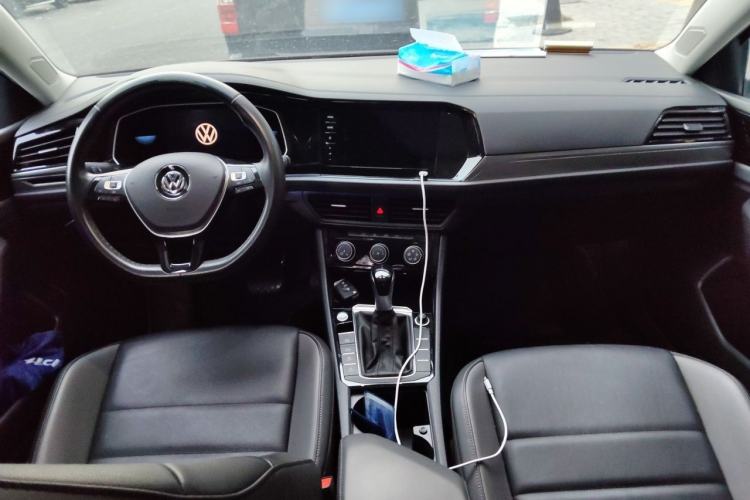 Used Volkswagen Sagitar 2022 280TSI DSG Flyover Edition Center Console