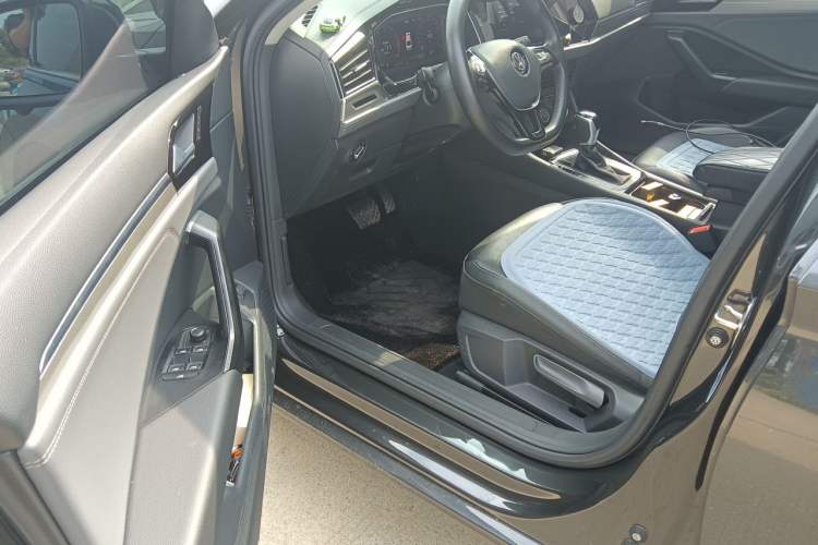 Used Volkswagen Sagitar 2022 280TSI DSG Flyover Edition Driver Seat