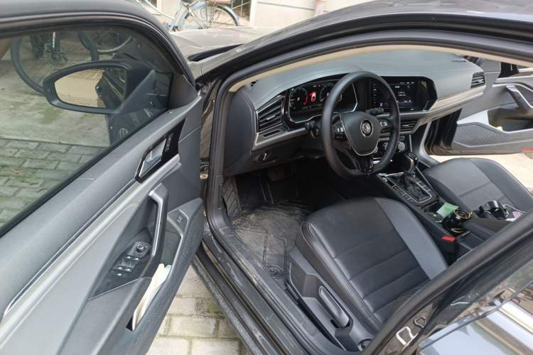 Used Volkswagen Sagitar 2022 280TSI DSG Excellence Edition Driver Seat
