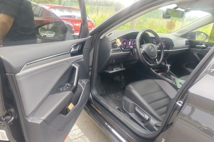 Used Volkswagen Sagitar 2022 280TSI DSG Excellence Edition Driver Seat