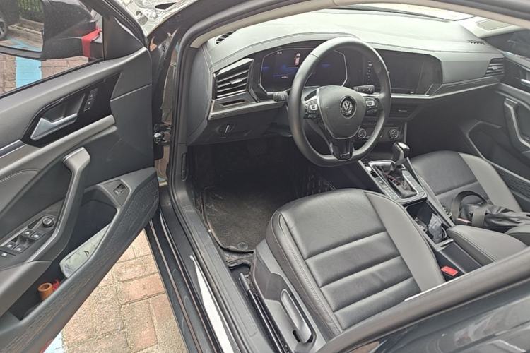 Used Volkswagen Sagitar 2022 280TSI DSG Excellence Edition Driver Seat