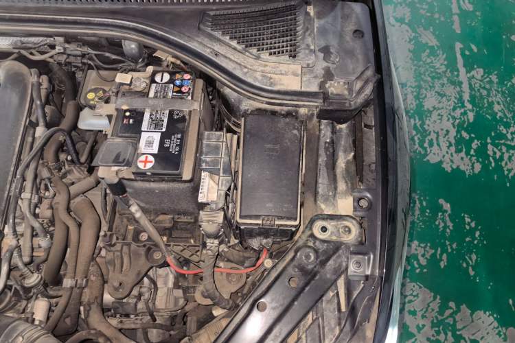 Used Volkswagen Sagitar 2022 280TSI DSG Flyover Edition Engine Bay Left