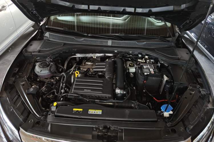 Used Volkswagen Sagitar 2022 280TSI DSG Flyover Edition Engine Bay