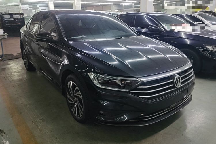 Used Volkswagen Sagitar 2022 280TSI DSG Flyover Edition Front Right 45 Deg
