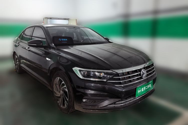 Used Volkswagen Sagitar 2022 280TSI DSG Flyover Edition Front Right 45 Deg