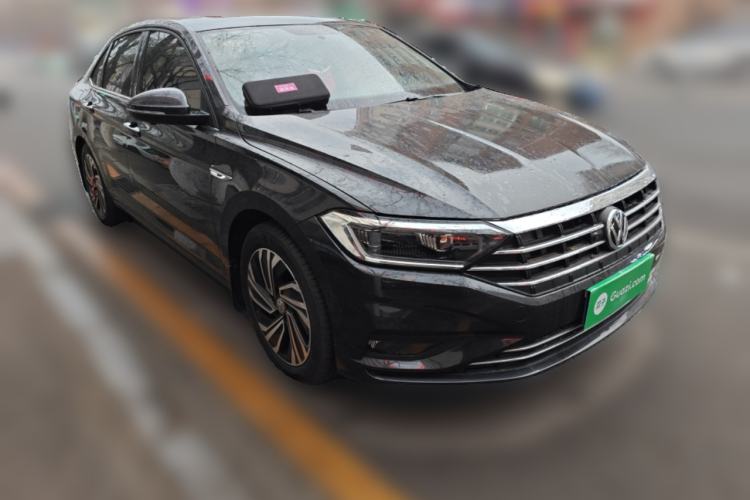 Used Volkswagen Sagitar 2022 280TSI DSG Excellence Edition Front Right 45 Deg