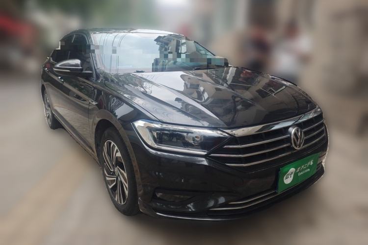 Used Volkswagen Sagitar 2022 280TSI DSG Excellence Edition Front Right 45 Deg