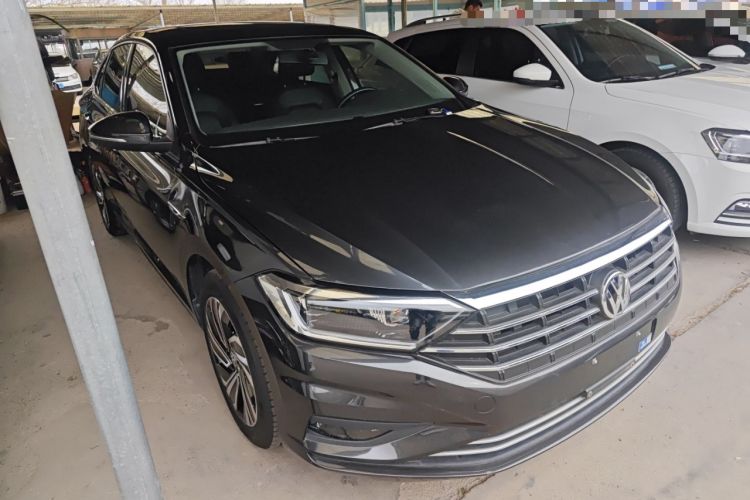 Used Volkswagen Sagitar 2022 280TSI DSG Flyover Edition Front Right 45 Deg