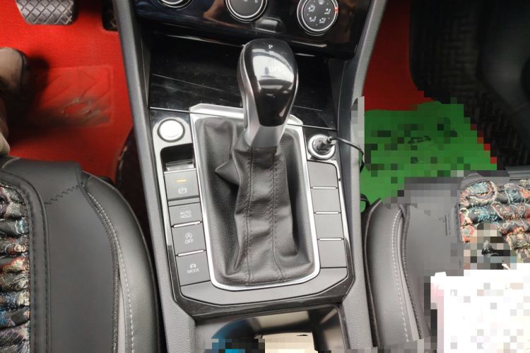 Used Volkswagen Sagitar 2022 280TSI DSG Flyover Edition Gear Lever