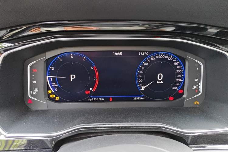 Used Volkswagen Sagitar 2022 280TSI DSG Flyover Edition Instrument Cluster