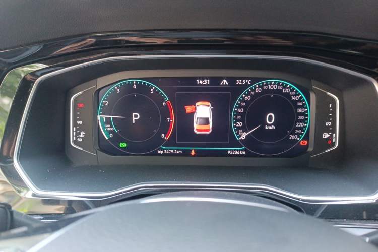 Used Volkswagen Sagitar 2022 280TSI DSG Excellence Edition Instrument Cluster