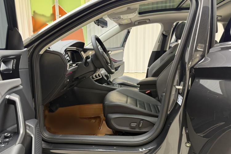 Used Volkswagen Sagitar 2022 280TSI DSG Flyover Edition Interior 1