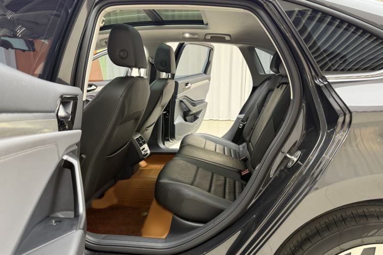 Used Volkswagen Sagitar 2022 280TSI DSG Flyover Edition Interior 3