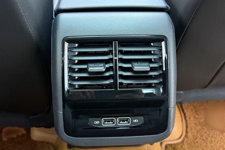 Used Volkswagen Sagitar 2022 280TSI DSG Flyover Edition Interior 9