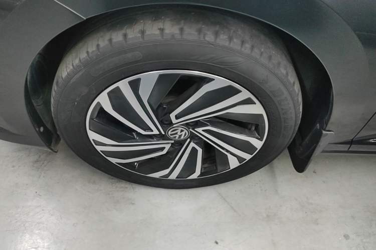 Used Volkswagen Sagitar 2022 280TSI DSG Flyover Edition Left Front Wheel Hub