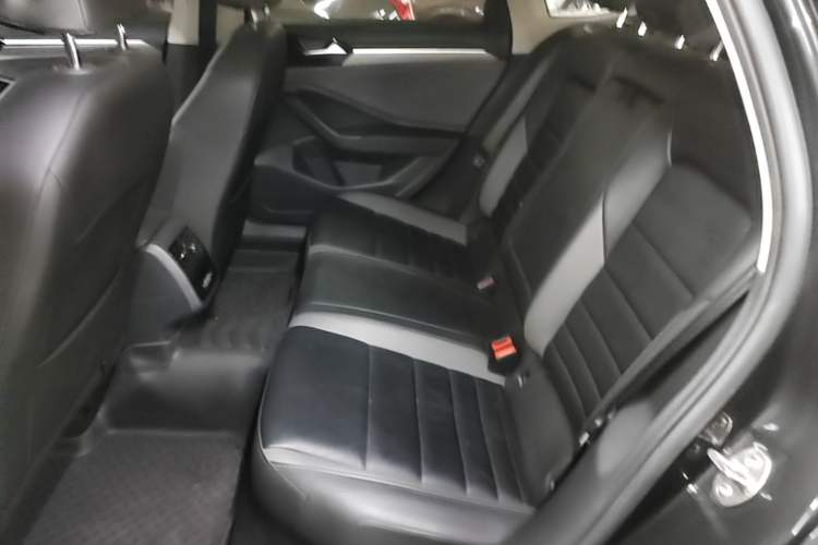Used Volkswagen Sagitar 2022 280TSI DSG Flyover Edition Left Rear Seat