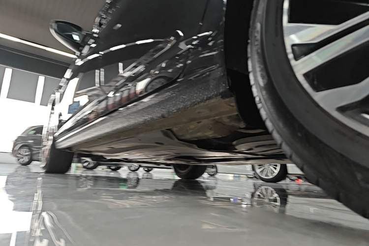 Used Volkswagen Sagitar 2022 280TSI DSG Flyover Edition Left Side Sill
